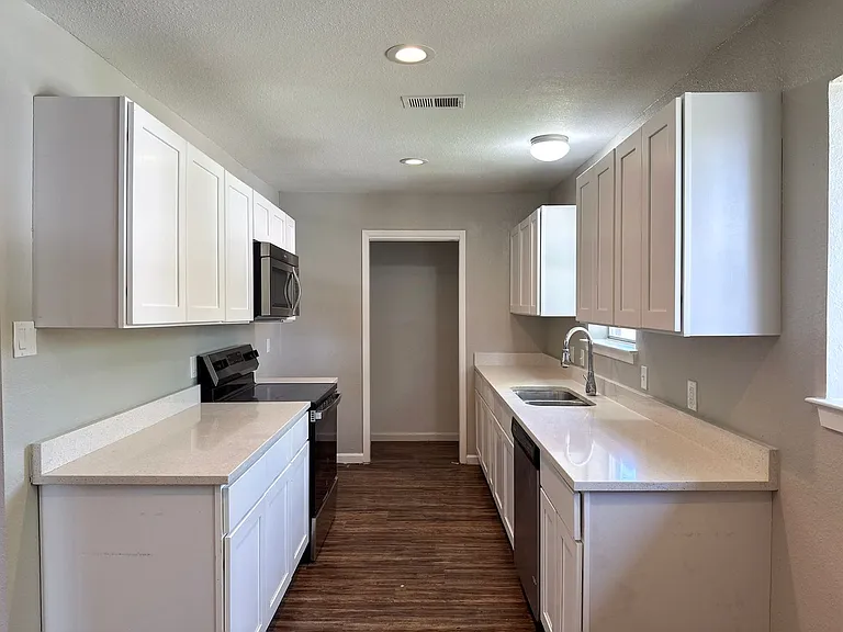52083 Finley Rd — Photo 6