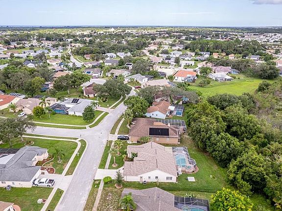4th image of 14140 Faldo Ct