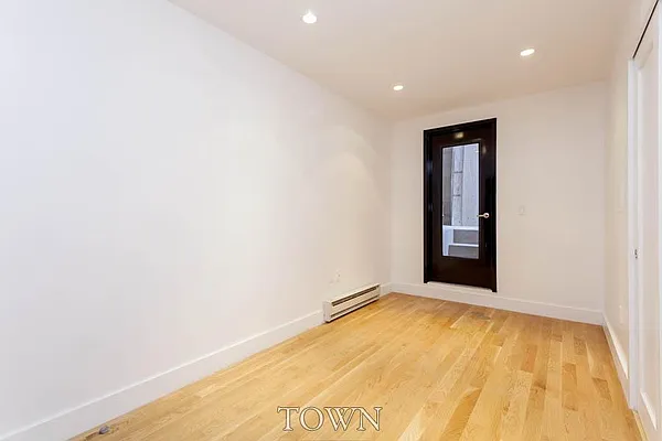 Rented by Town Residential | media 35