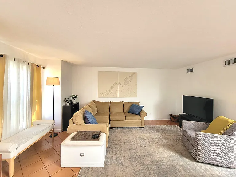 13465 Fountain View Blvd — Photo 12