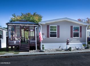 52 Compass Rd, Keansburg, NJ 07734