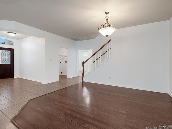 5th image of 9311 Hazelton Ln