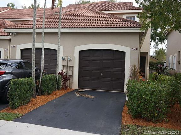 3rd image of 820 Sorrento Dr #820