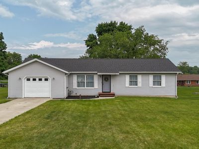 56570 Warren Dr, Dowagiac, MI, 49047