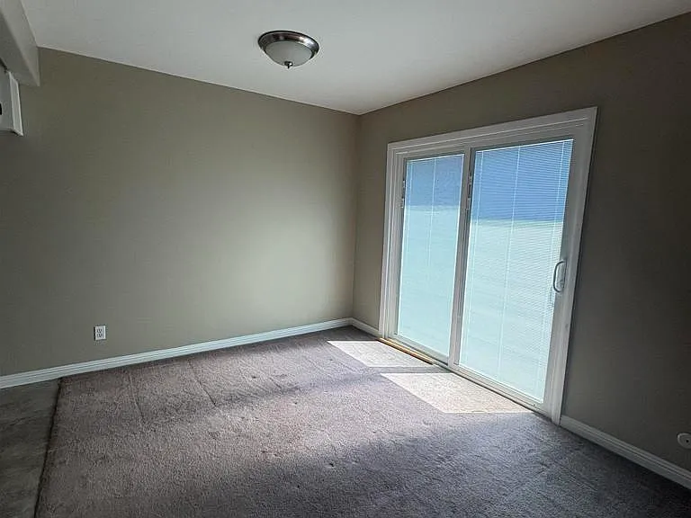 359 San Dimas Ave — Photo 4