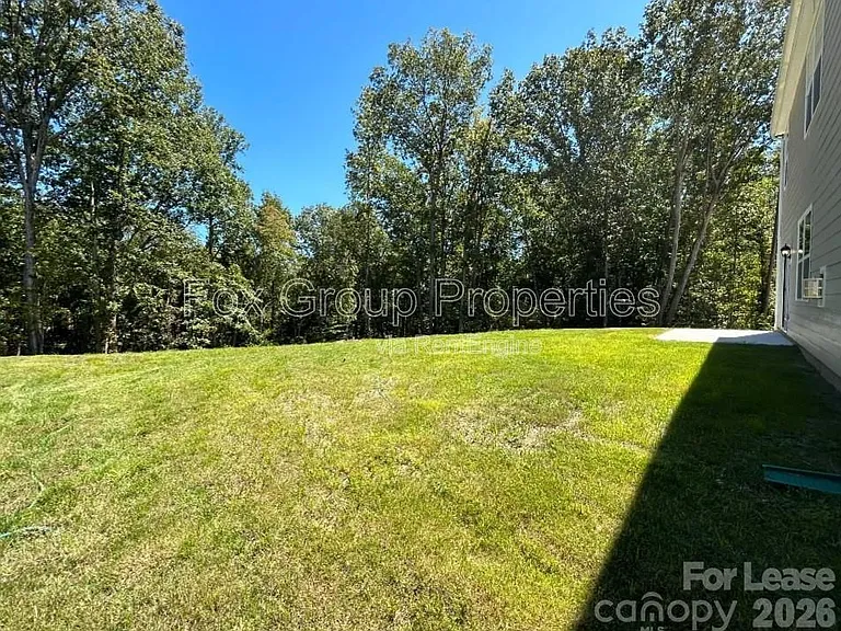 132 Scotsway Ct — Photo 20