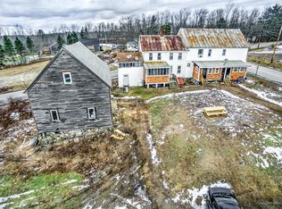 2 Post Rd, Richmond, ME 04357