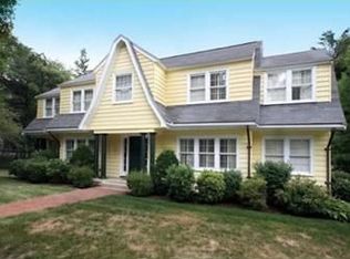 702 Chestnut St, Newton, MA 02468