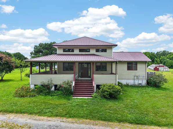 18140 Plantation Rd, Onancock, VA 23417