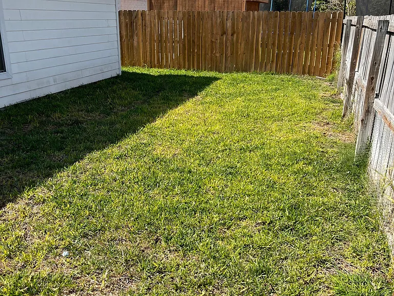 4616 Swallow Ave — Photo 26