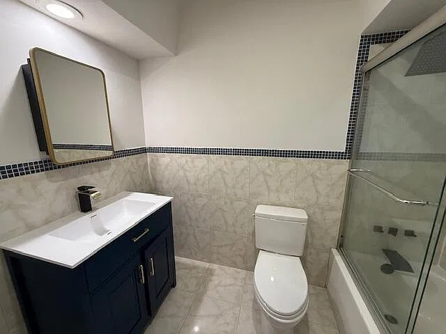 2 bed, 2.5 bath, 1390 sqft, $4,800 — Photo 3