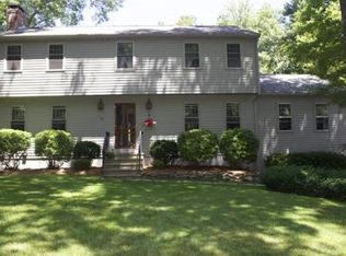 14 Hazeltine Rd, Upton, MA 01568