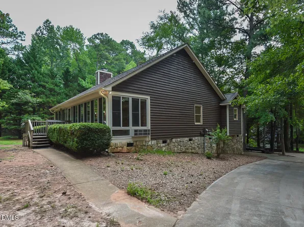 439 Shawnee Dr, Louisburg, NC 27549
