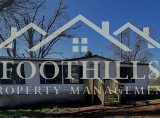 2204 Owens Rd, Seneca, SC 29678