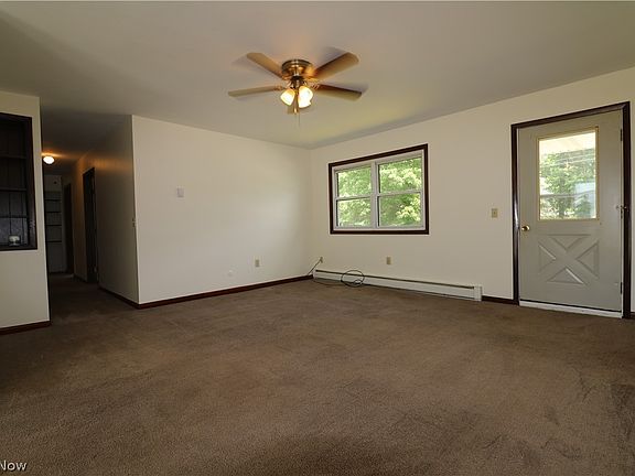 4th image of 1881 Snyder Rd