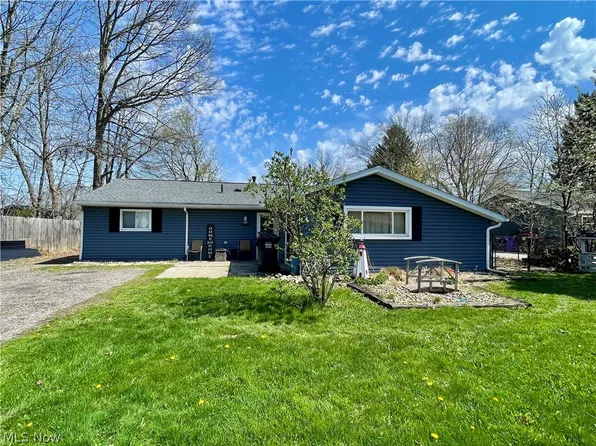 3488 Ivanhoe Dr, Kent, OH 44240