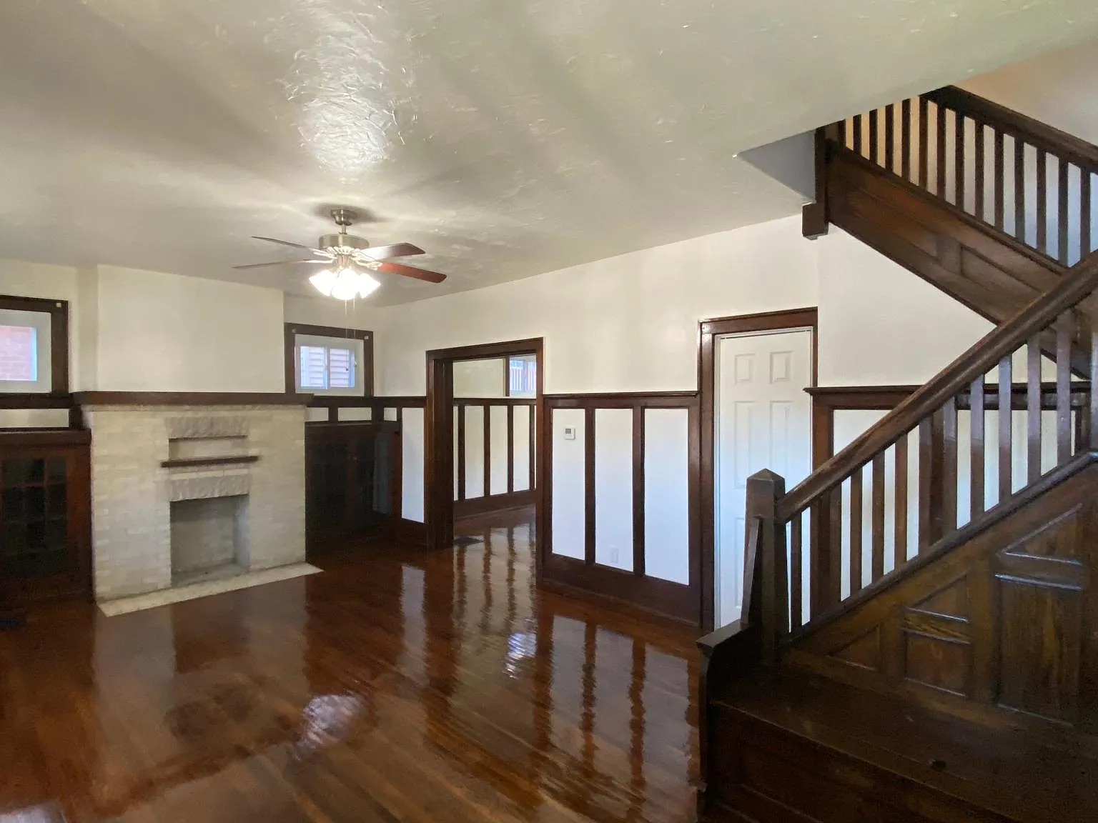4 bed, 1.5 bath, 1512 sqft, $1,900 — Photo 2
