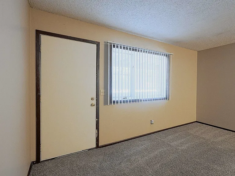 2209 D St — Photo 21