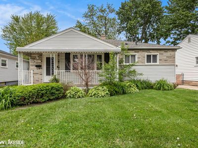 29277 Commonwealth St, Roseville, MI, 48066