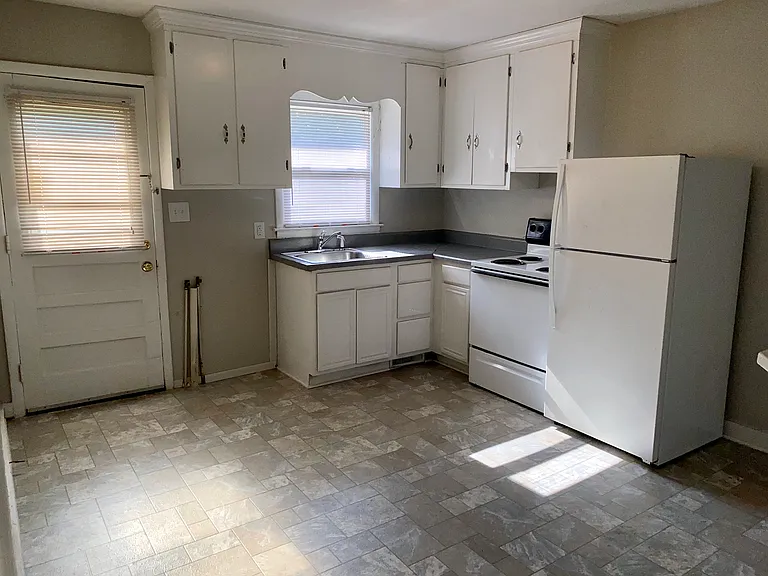 927 Dillard St #927 — Photo 2