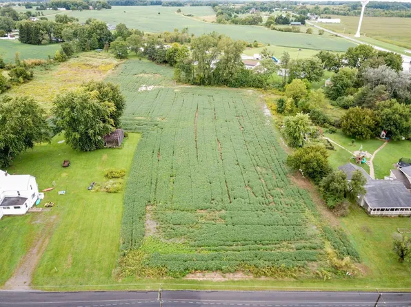 6321 McPheron Rd, Lima, OH 45804