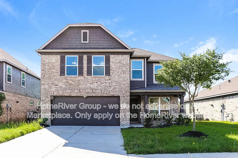 3 bed, 2.0 bath, 2133 sqft, $2,295 — Photo 1