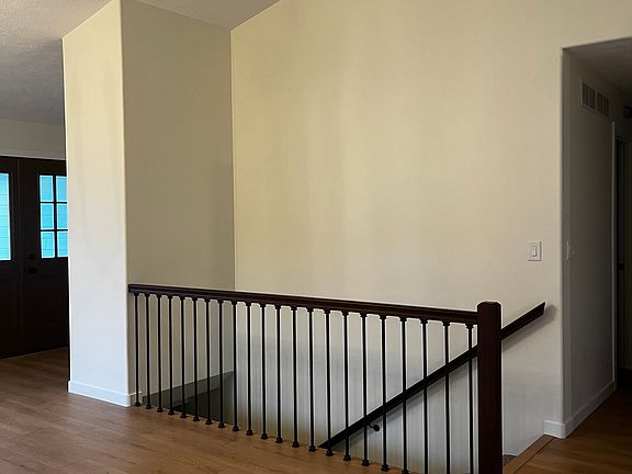 4th image of 1403 E 57th Street Pl