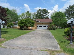 425 8th St, Aurora, NC 27806
