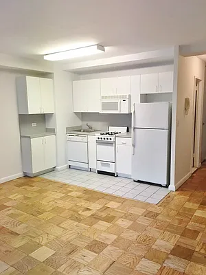 Rented by Sandra Greer Real Estate | media 21