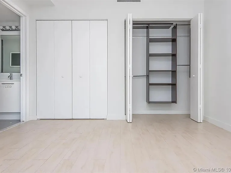92 SW 3rd St #4006 — Photo 12