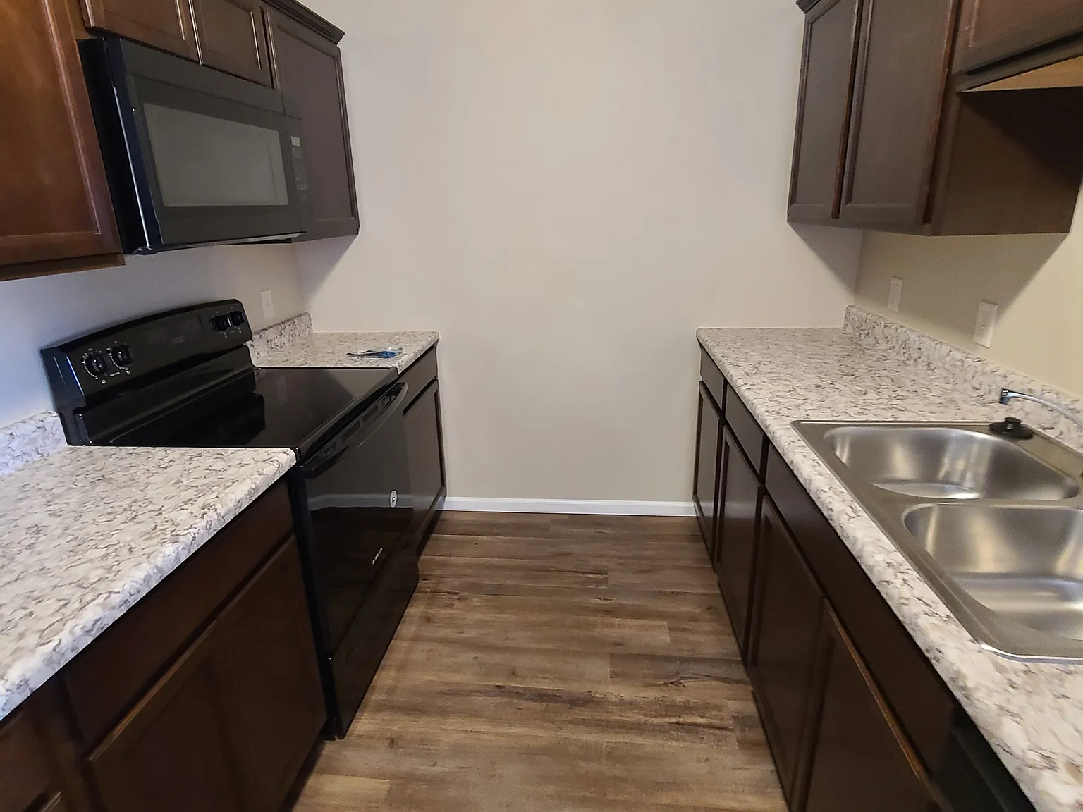 1 bed, $900 — Photo 4