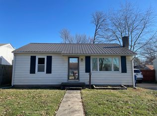 502 Schumaker St, Carmi, IL 62821