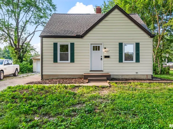 2007 E Buchanan St, Springfield, IL 62703