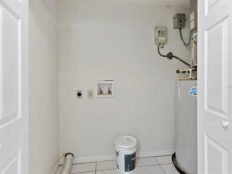10507 Pendleton Ave #B — Photo 20