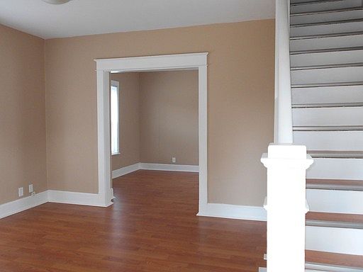 5th image of 2201 Hill Ave