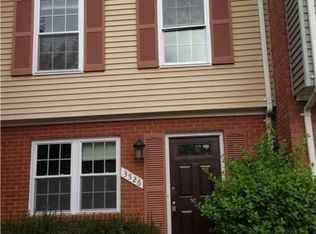 3526 Castle Hill Dr, Woodbridge, VA 22193
