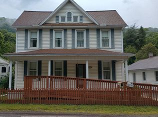 21506 Creek Side Dr SW, Westernport, MD 21562