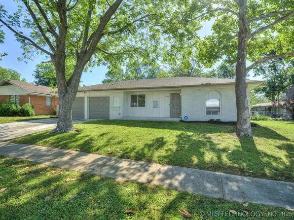 1149 N Hickory Pl, Broken Arrow, OK 74012