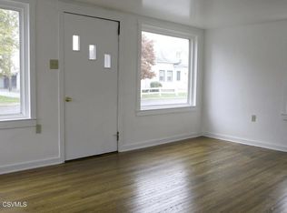 8 W 7th St #1, Watsontown, PA