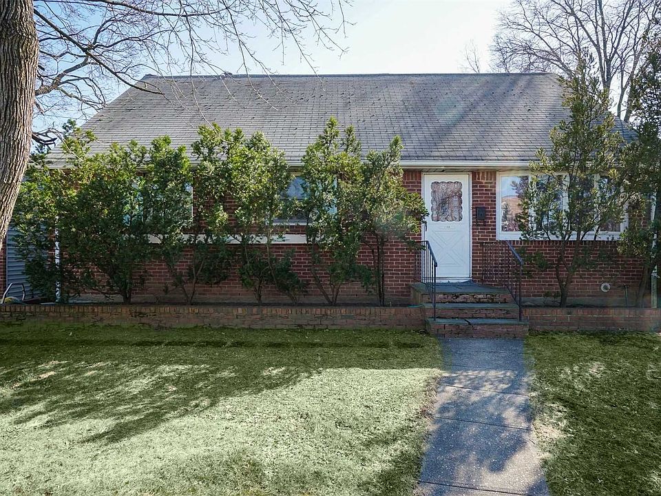 1st image of 1100 1st Ave