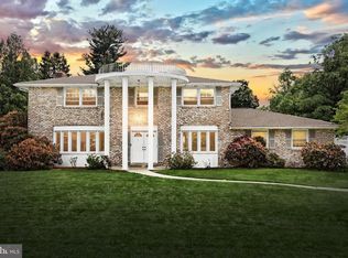 2420 Sutton Rd, York, PA 17403