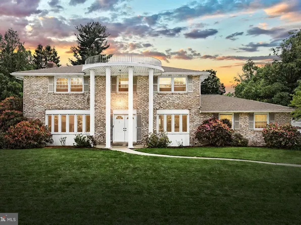 2420 Sutton Rd, York, PA 17403