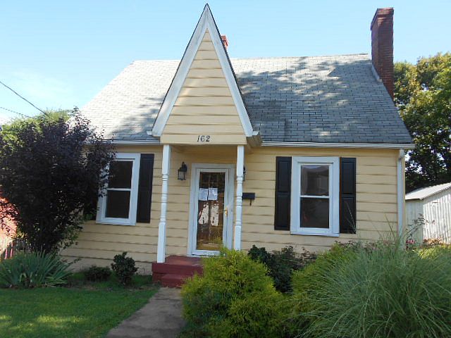 1st image of 162 Rocklawn Ave
