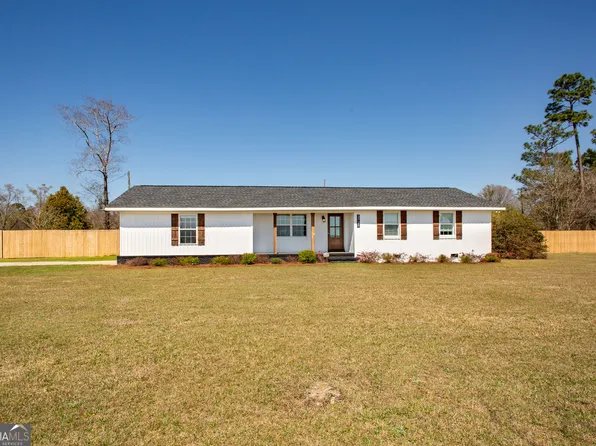 3728 Saint Johns Church Rd, Blackshear, GA 31516