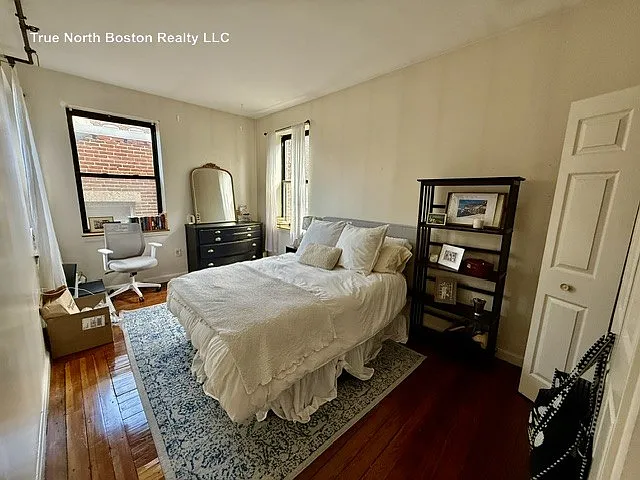 492 Commercial St #2 — Photo 10