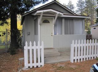 301 Spruce Dr, Crestline, CA 92325