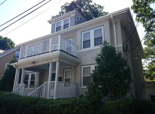 10 Boxford Ter, West Roxbury, MA 02132