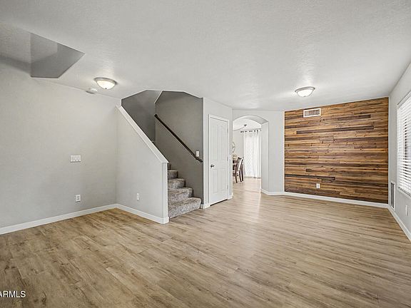 5th image of 1728 E LOS ALAMOS Street