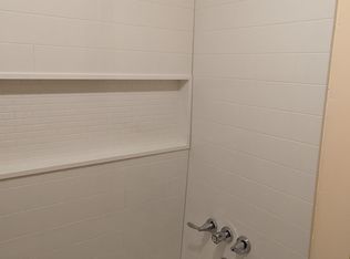 221 Pennsylvania Ave, Fayetteville, NC 28301