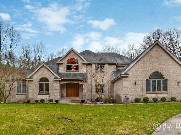 5th image of 14901 Fairmount Ct